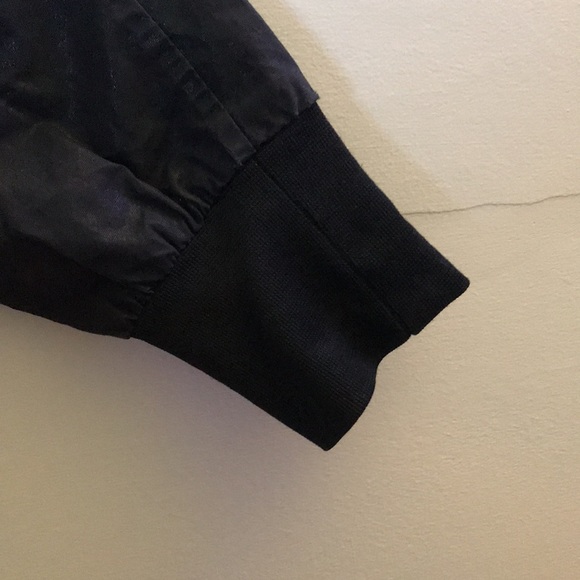 Jacket - Picture 4 of 6